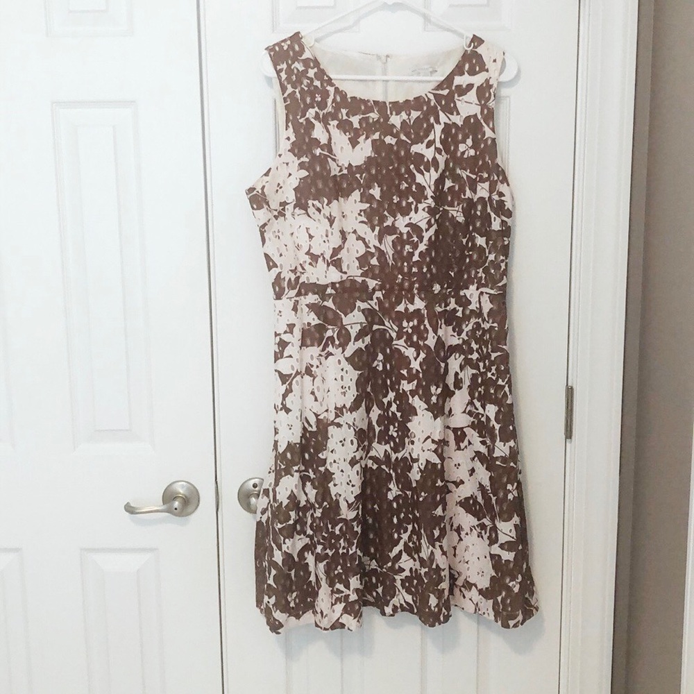 New York & Company: Brown and White Sun Dress ☀️